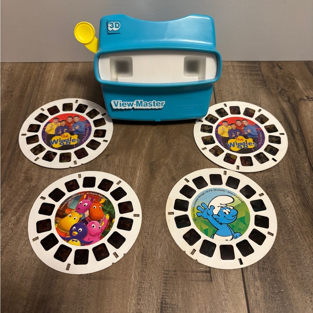 Vintage 1998 Fisher Prices View Master with 4 reels